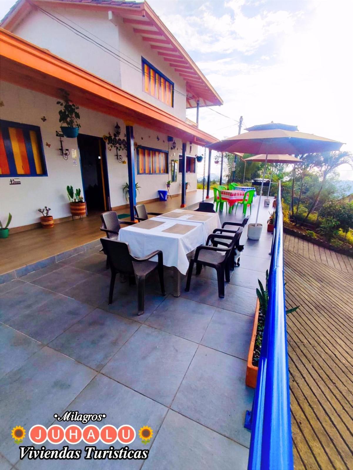 ᒍᑌᕼᗩᒪᑌ Hotel Jericoc  Kültér fotó