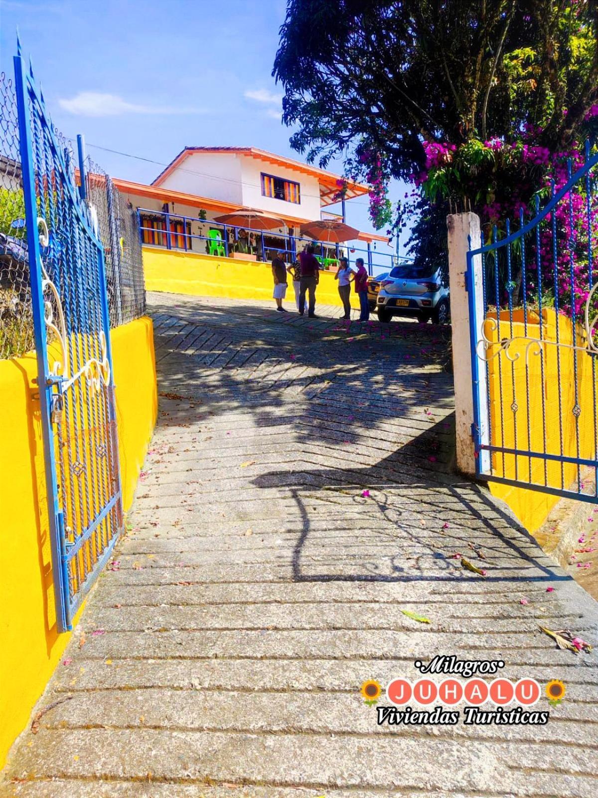 ᒍᑌᕼᗩᒪᑌ Hotel Jericoc  Kültér fotó