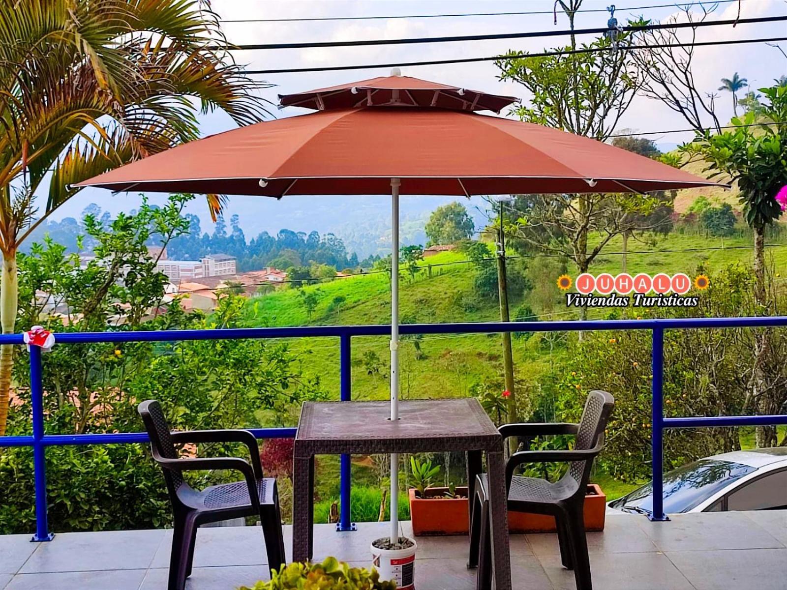 ᒍᑌᕼᗩᒪᑌ Hotel Jericoc  Kültér fotó