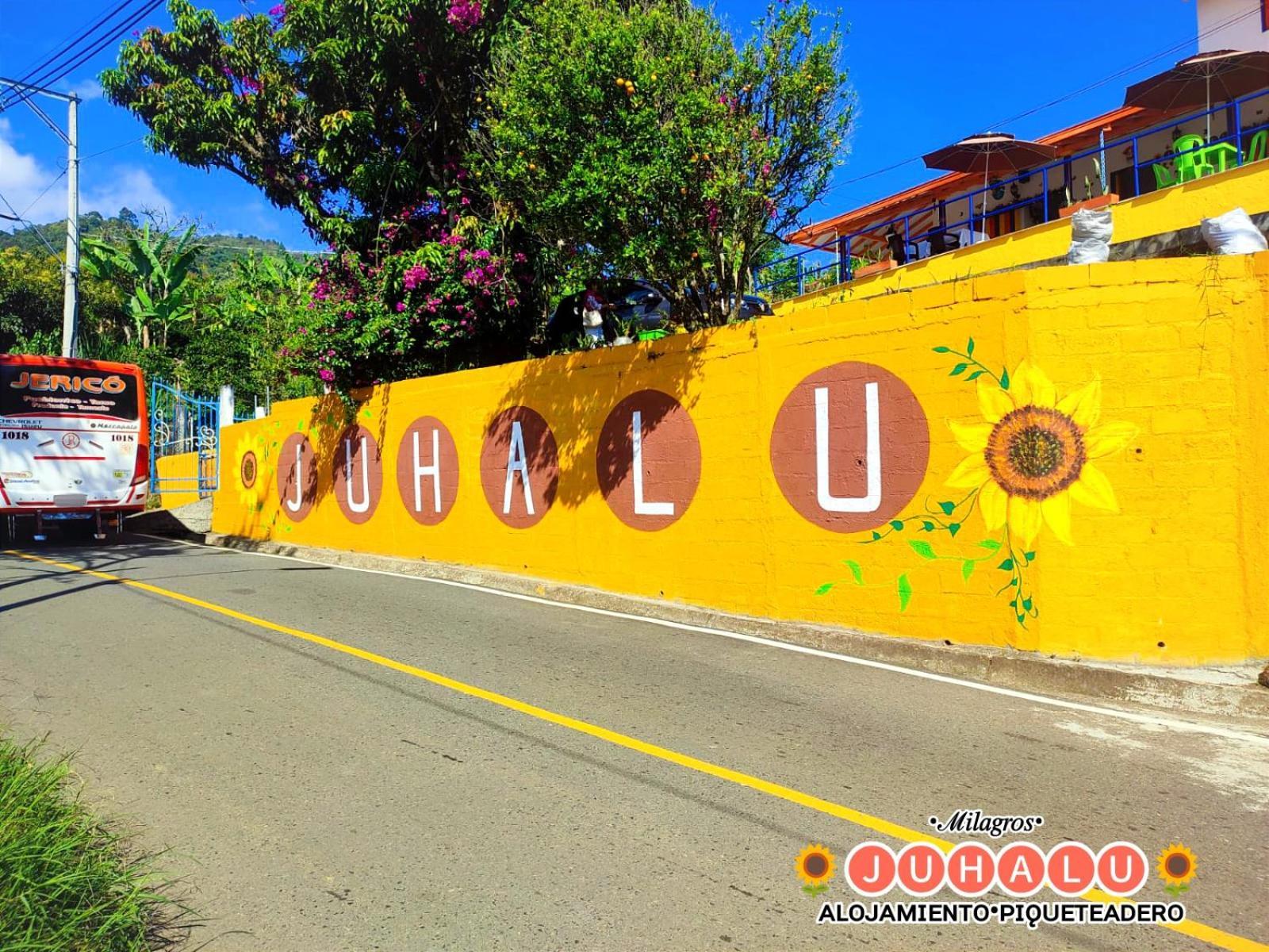 ᒍᑌᕼᗩᒪᑌ Hotel Jericoc  Kültér fotó